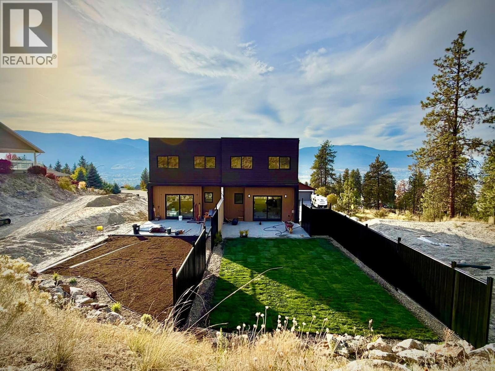 2830 Evergreen Drive Unit# 102, Penticton, British Columbia  V2A 0C2 - Photo 2 - 10401456