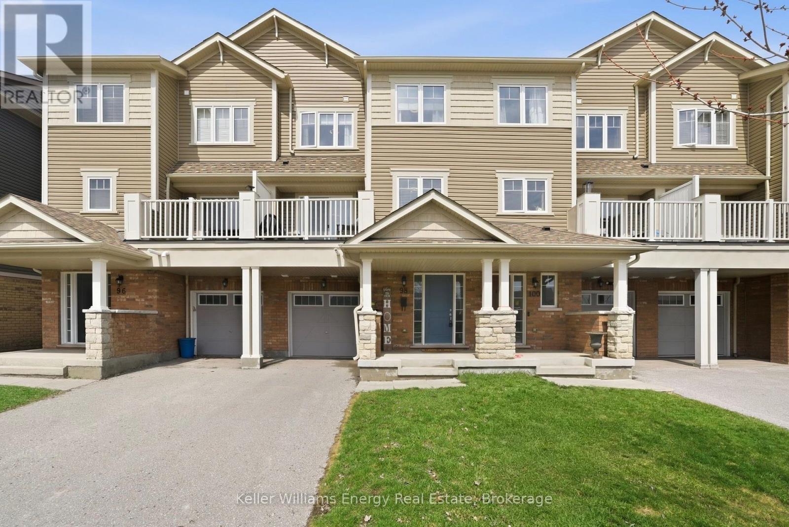 98 Tabaret Crescent, Oshawa, Ontario  L1L 0G5 - Photo 1 - E13539168
