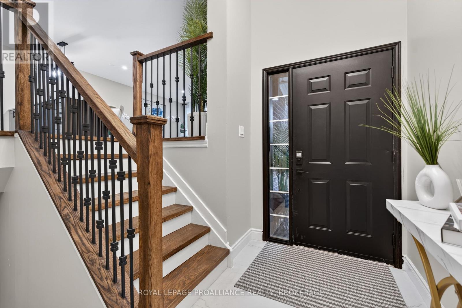 1371 Brackenwood Crescent, Kingston, Ontario  K7P 2W4 - Photo 4 - X14094236