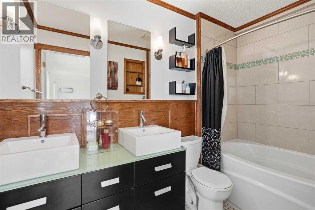 219 Schooner Close NW, Calgary, Alberta  T3L 1Y7 - Photo 20 - A2343795