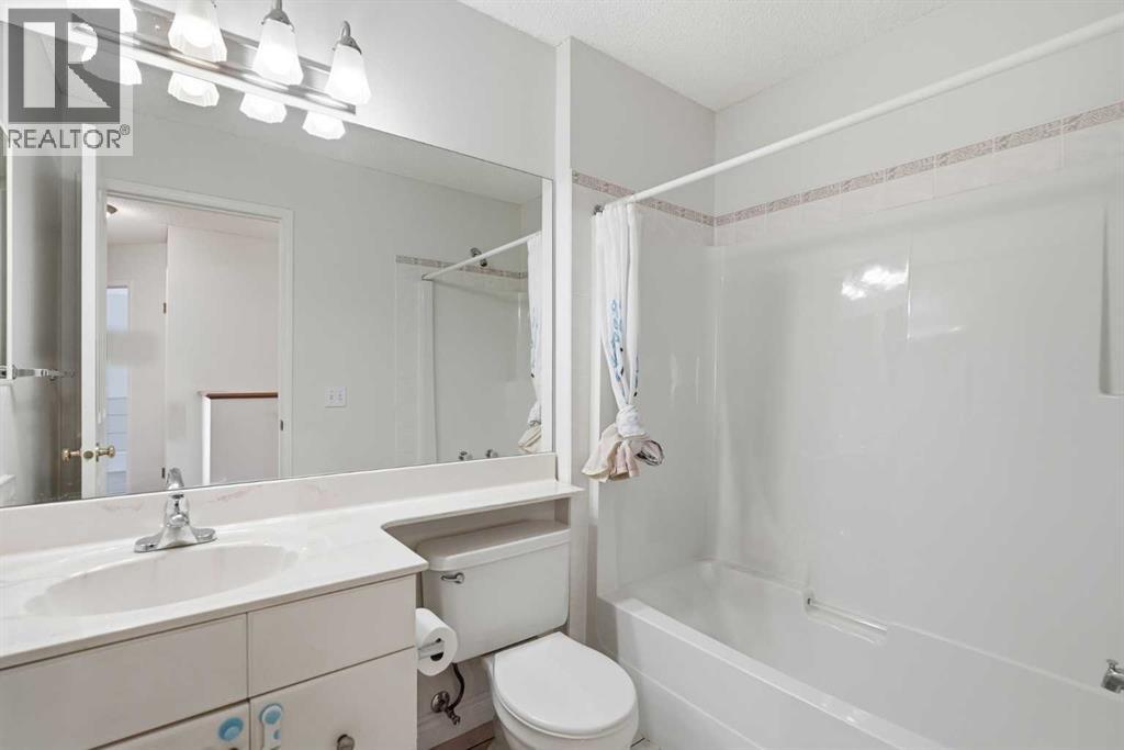 219 Schooner Close NW, Calgary, Alberta  T3L 1Y7 - Photo 25 - A2343795