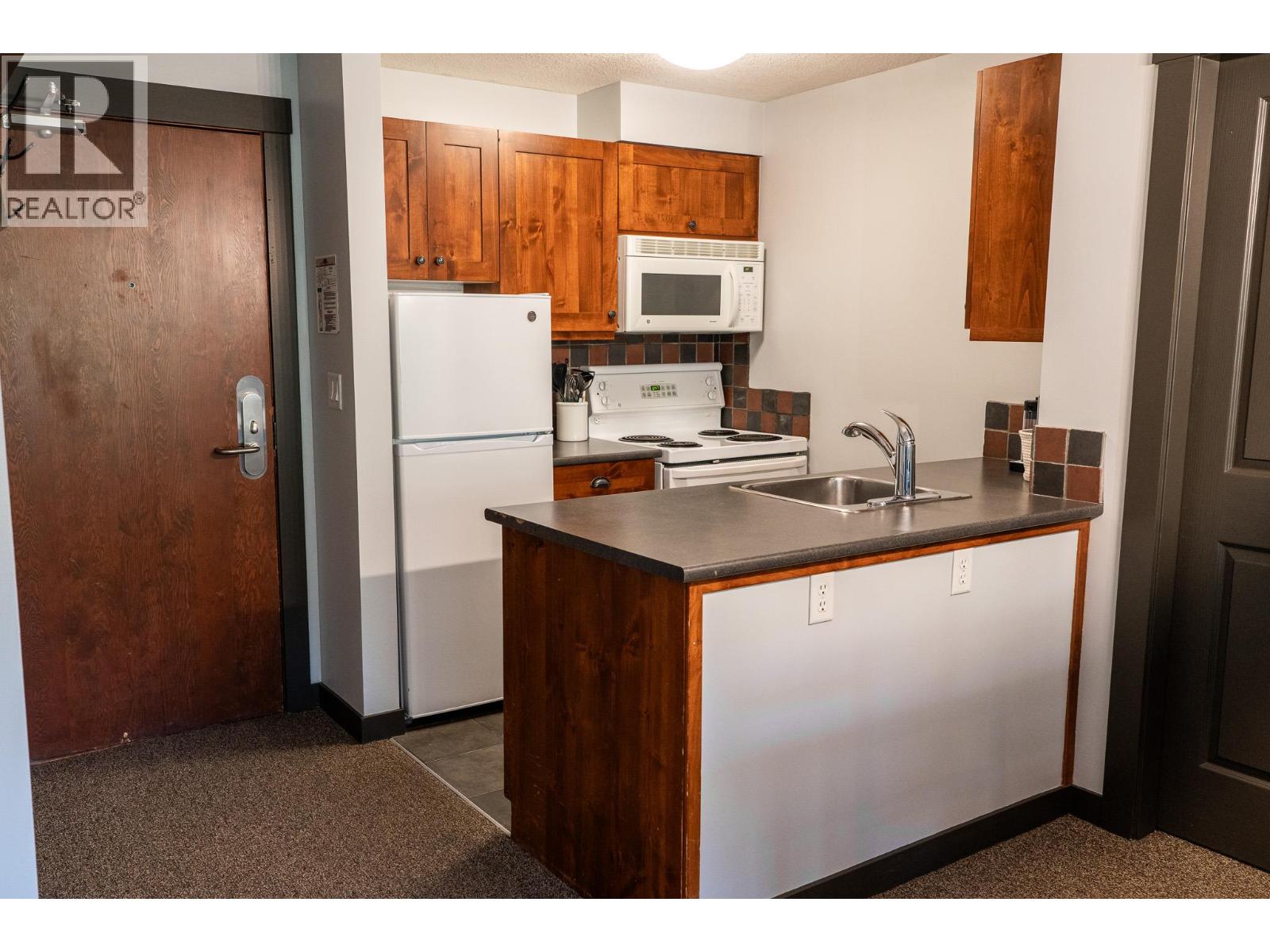 2070 Summit Drive Drive Unit# 306