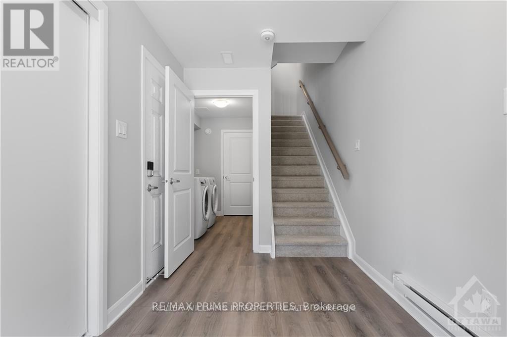 818 Glissade Grove E, Ottawa, Ontario  K4A 5R5 - Photo 3 - X14094174