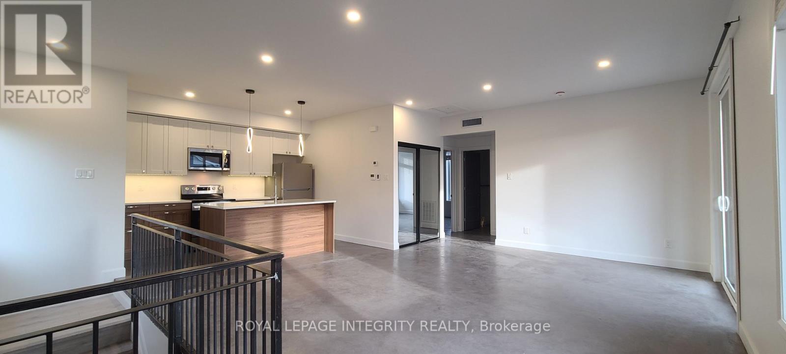 Unit A - 398 Marguerite Avenue, Ottawa, Ontario  K1L 7W6 - Photo 4 - X14094238