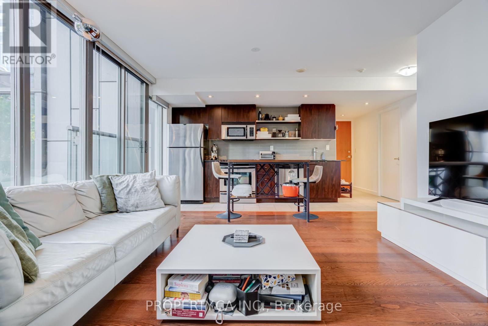 303 - 33 Lombard Street, Toronto, Ontario M5C 3H8 - Photo 13 - C14094294