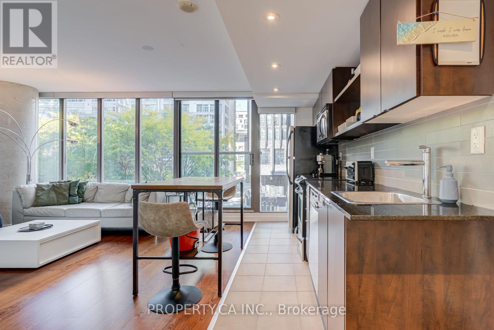 303 - 33 Lombard Street, Toronto, Ontario M5C 3H8 - Photo 5 - C14094294
