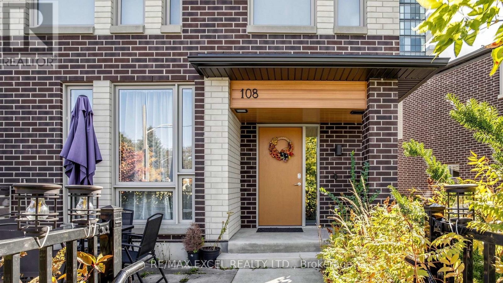 Th108 - 19 Allenbury Gardens, Toronto (Don Valley Village), Ontario  M2J 0G6 - Photo 4 - C14094332