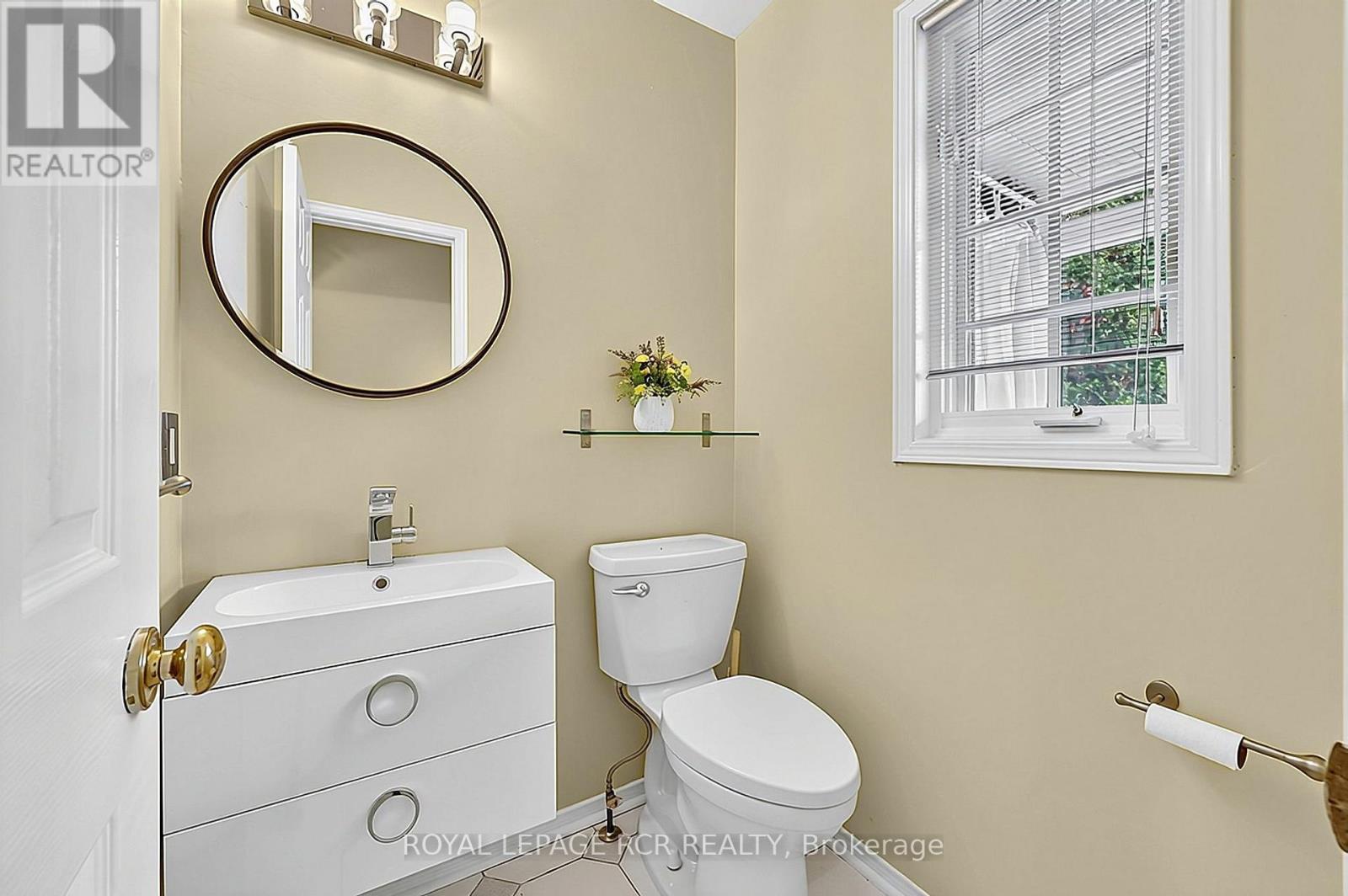 56 Oakridge Court, East Gwillimbury, Ontario  L9N 1M5 - Photo 23 - N14094216