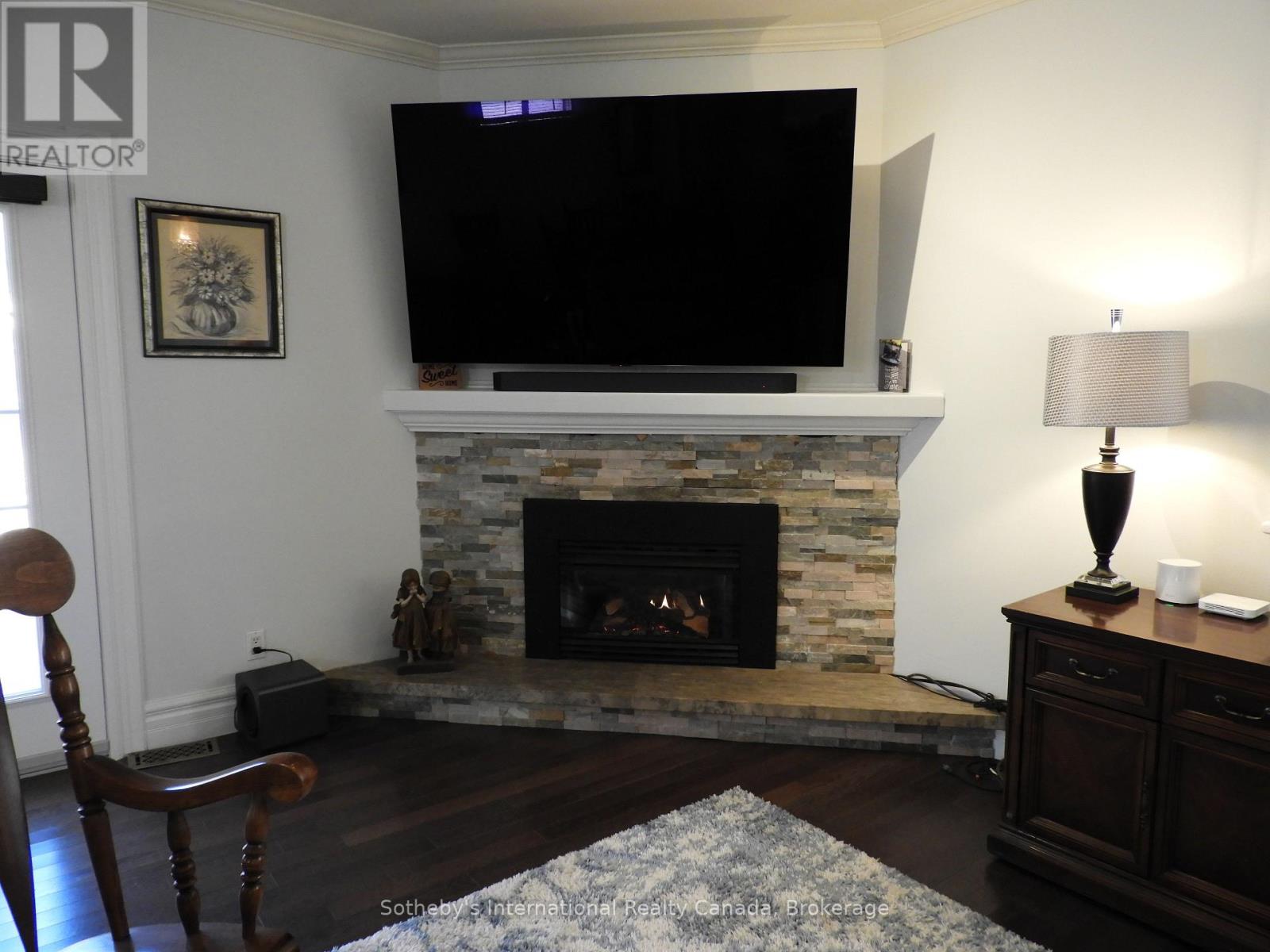 77 Fourth Street W, Collingwood, Ontario  L9Y 1R5 - Photo 11 - S14094204
