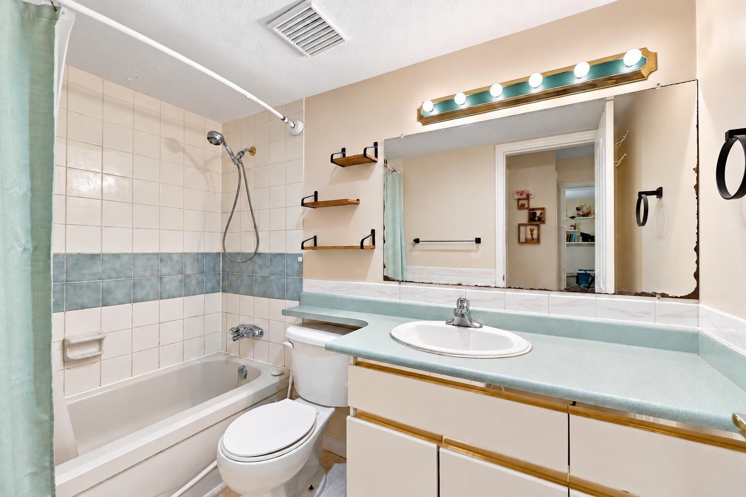 207 10438 148 Street, Surrey, British Columbia  V3R 8S9 - Photo 14 - R3174792