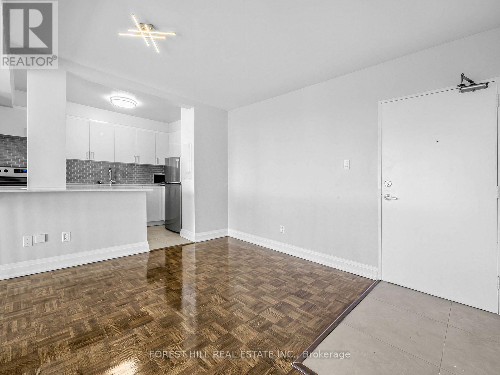 1811 - 377 Ridelle Avenue, Toronto, Ontario  M6B 1K2 - Photo 3 - W14094140