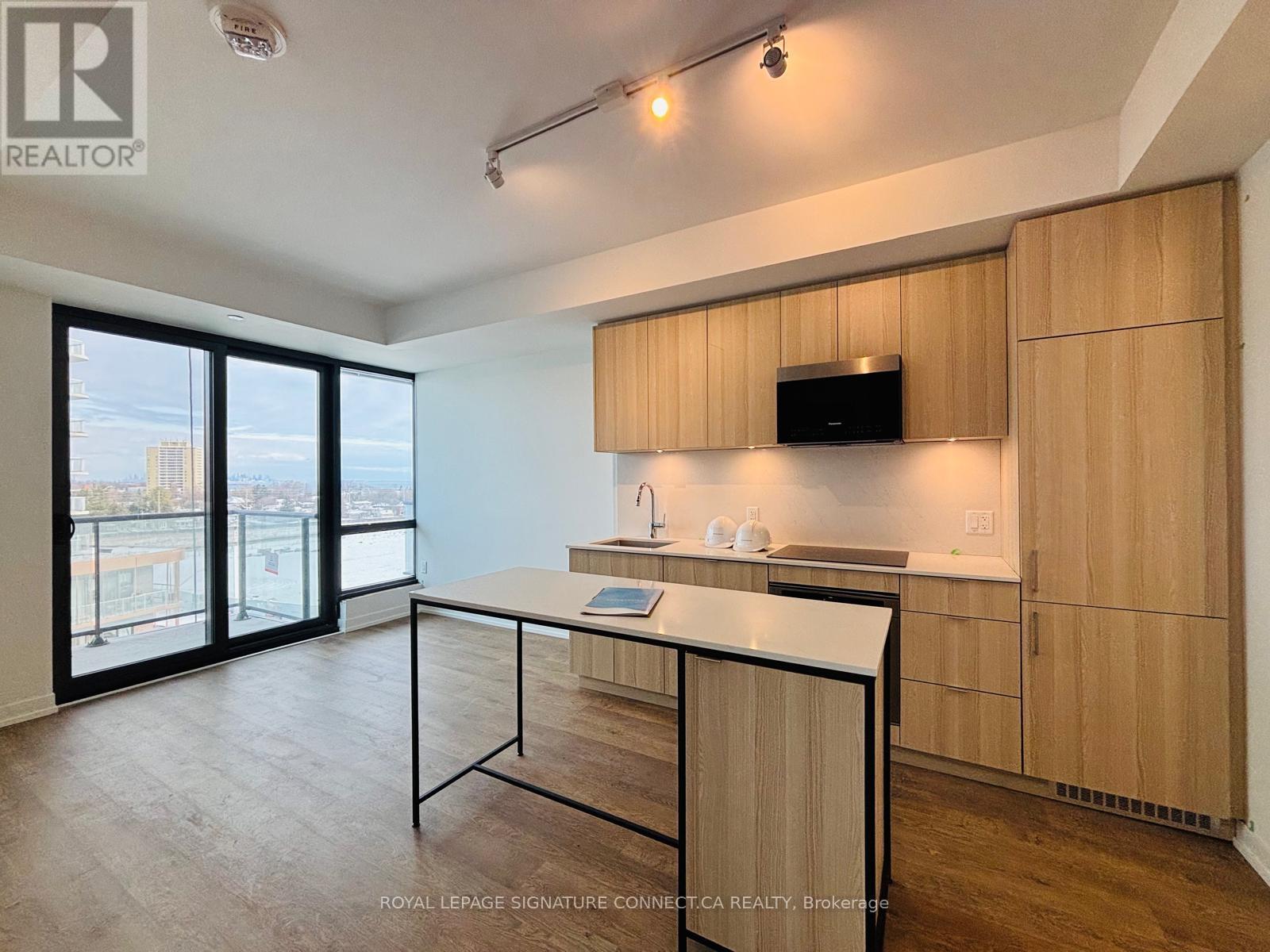 513 - 251 Masonry Way, Mississauga, Ontario  L5H 0B3 - Photo 3 - W14094348