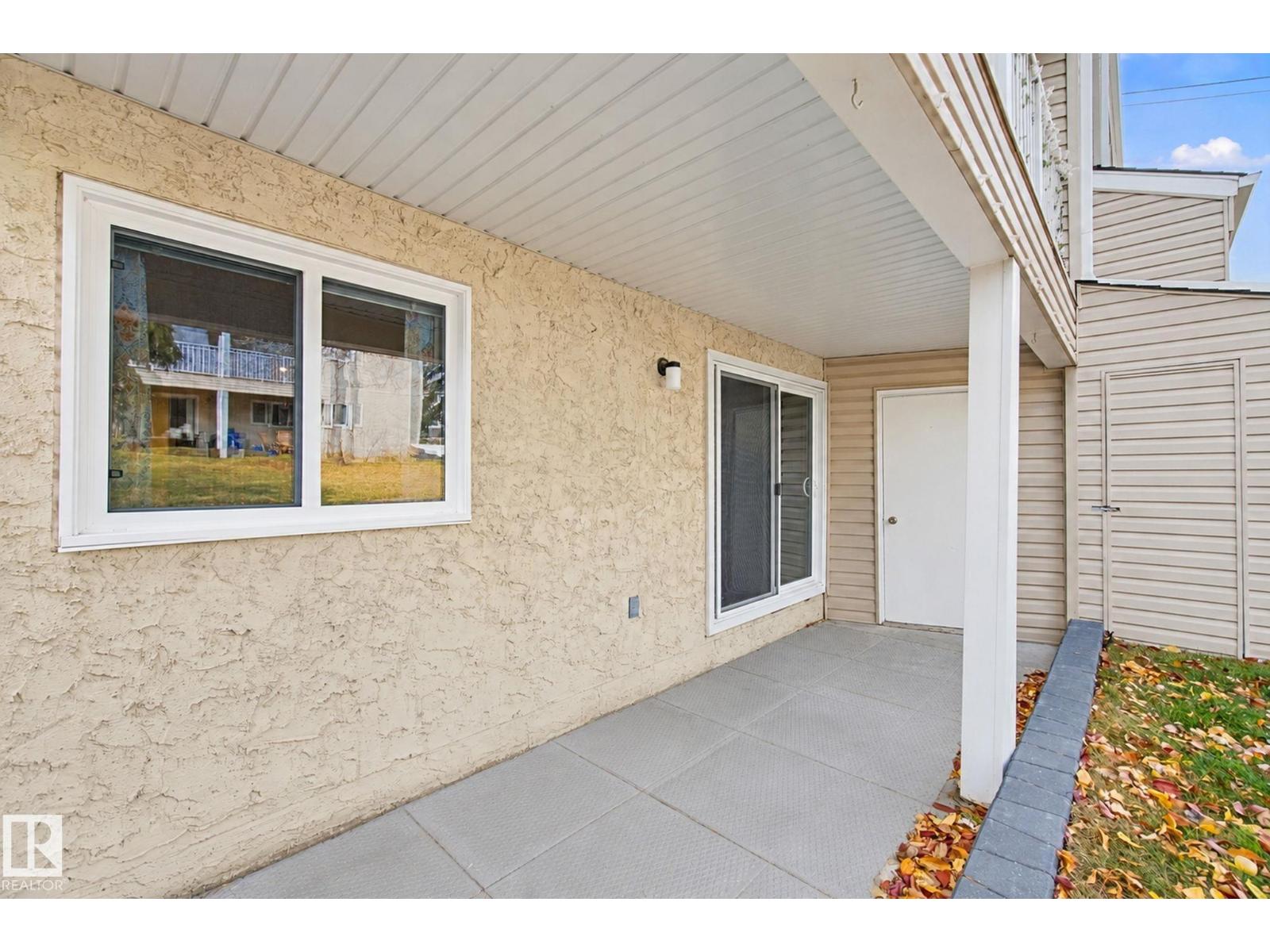 #101 340 Woodbridge WY
