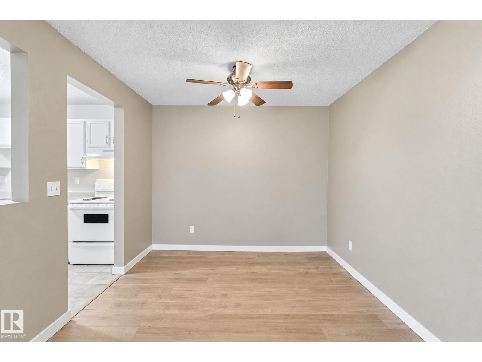 #101 340 Woodbridge WY