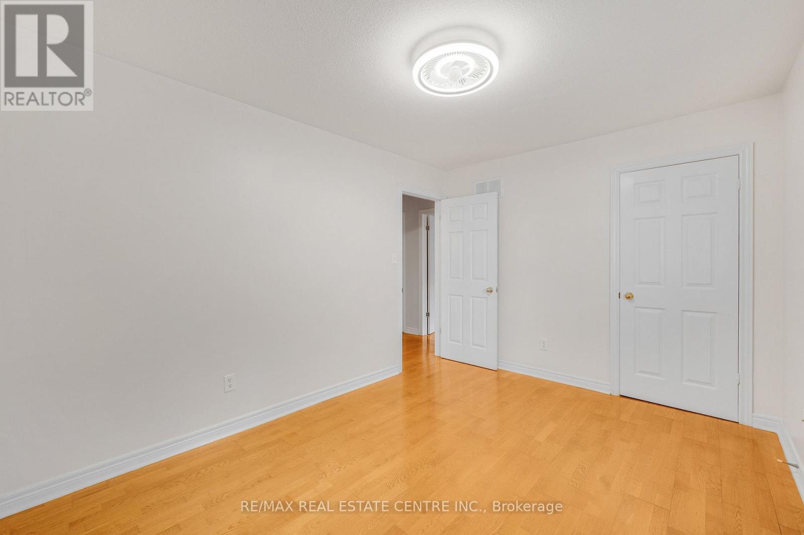 Main Level - 26 Phillipo Drive, Hamilton, Ontario  L9B 2P6 - Photo 18 - X14094318