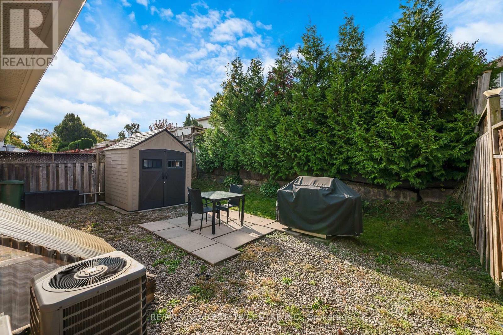 Main Level - 26 Phillipo Drive, Hamilton, Ontario  L9B 2P6 - Photo 21 - X14094318