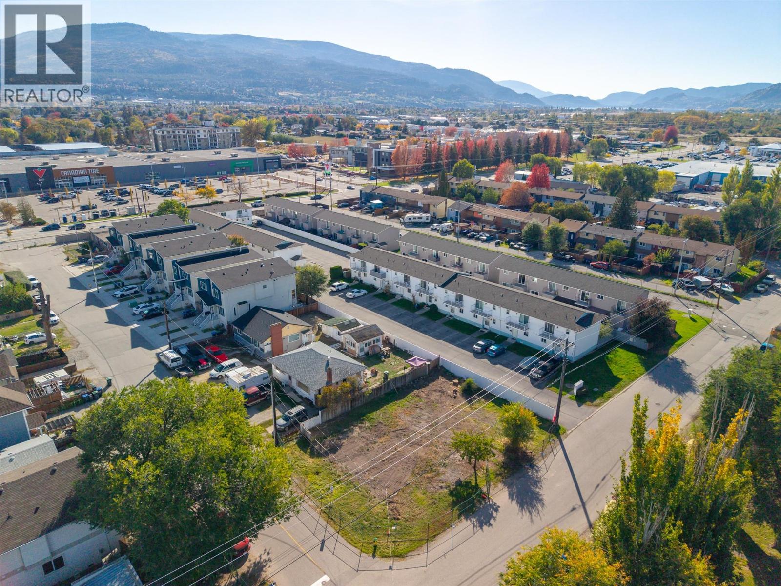 794 Kamloops Avenue, Penticton, British Columbia  V2A 2J4 - Photo 2 - 10403896