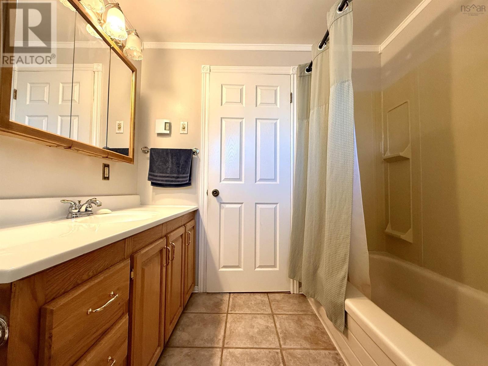 31 Charles Street, Amherst, Nova Scotia  B4H 3P9 - Photo 15 - 202626121