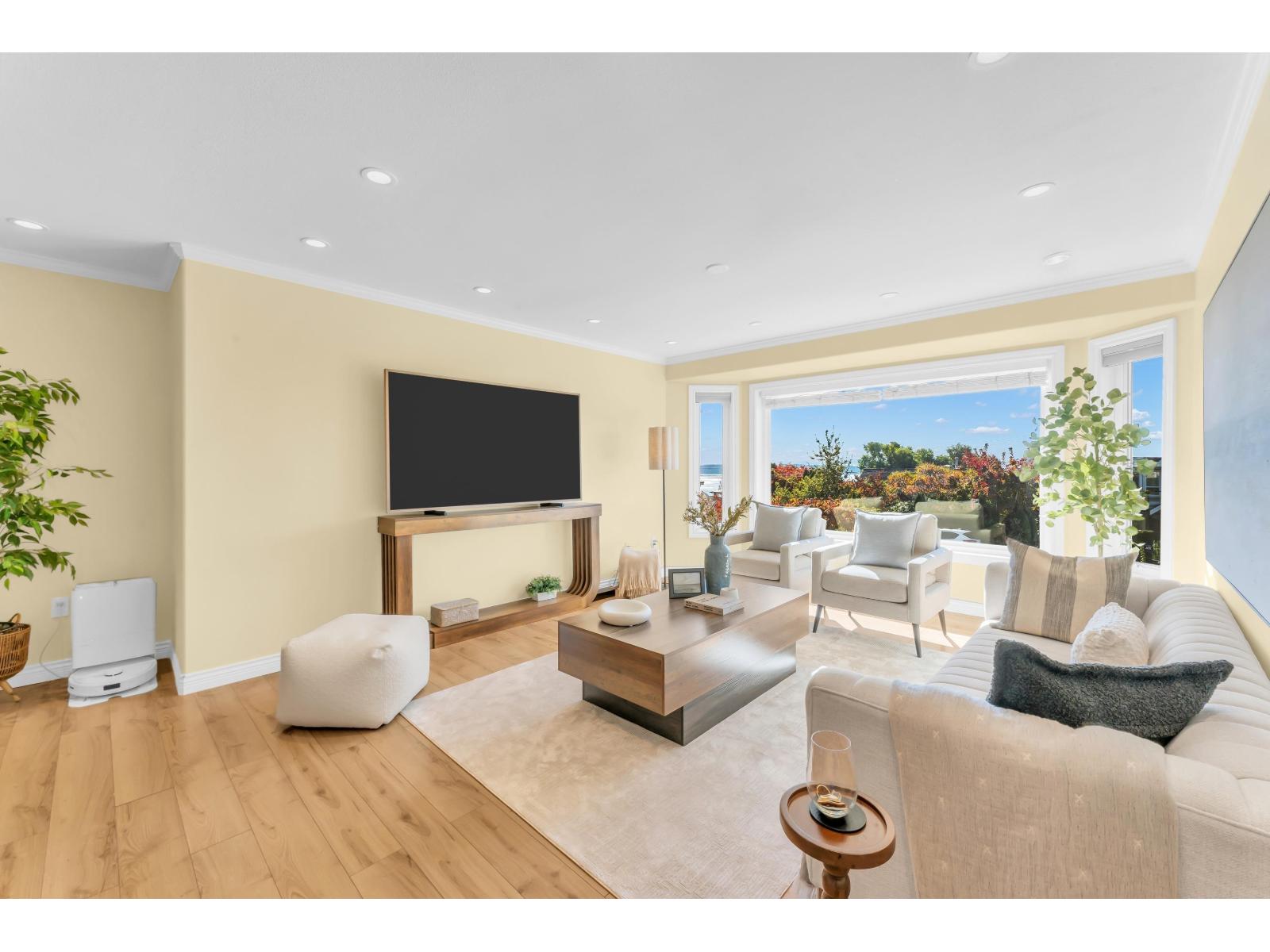 15535 Cliff Avenue, White Rock, British Columbia  V4B 1V8 - Photo 11 - R3176507