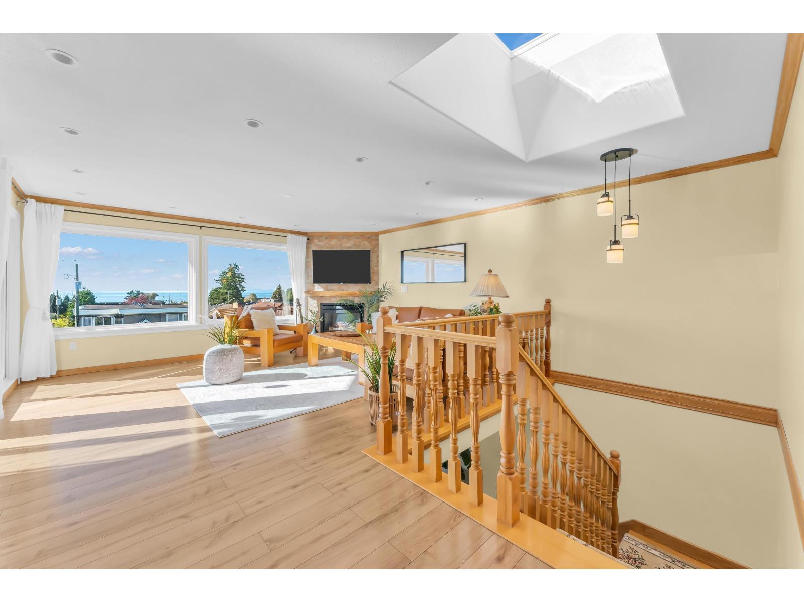 15535 Cliff Avenue, White Rock, British Columbia  V4B 1V8 - Photo 6 - R3176507