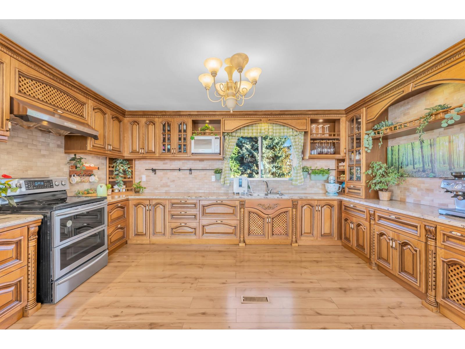 15535 Cliff Avenue, White Rock, British Columbia  V4B 1V8 - Photo 8 - R3176507