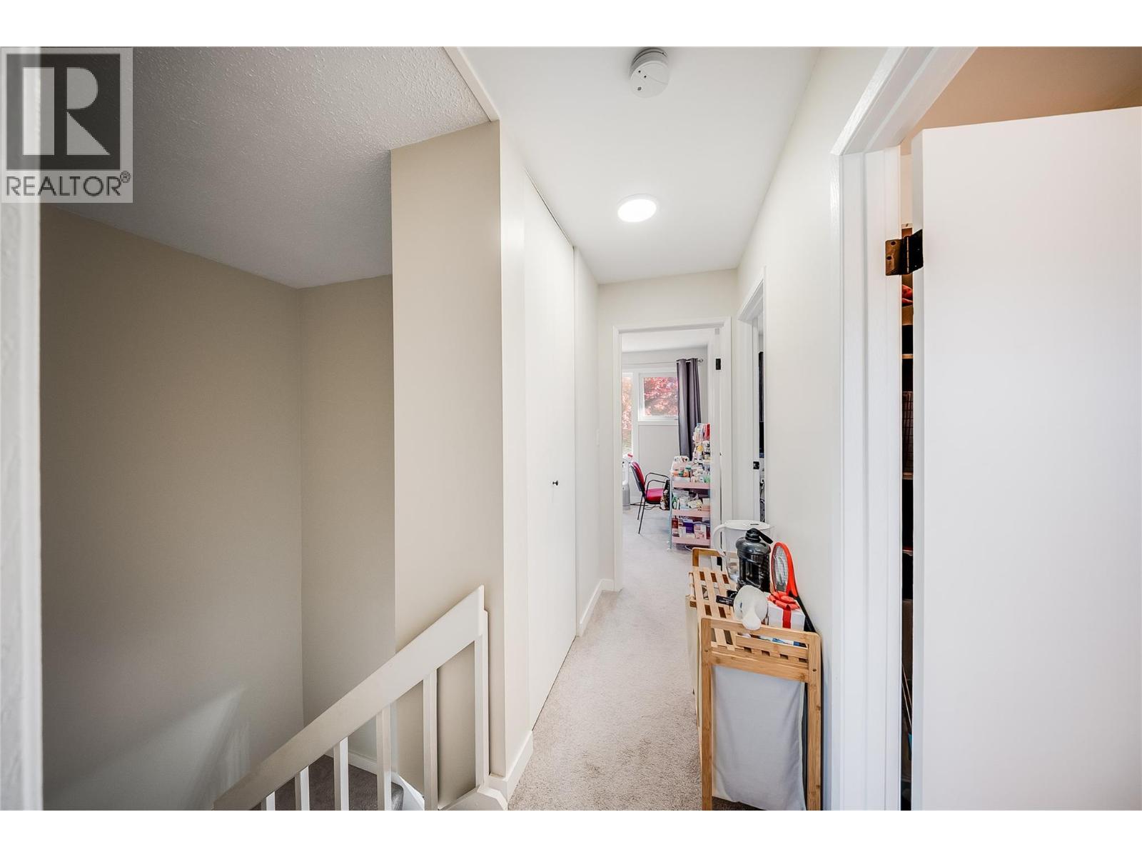 3307 LAUREL Crescent