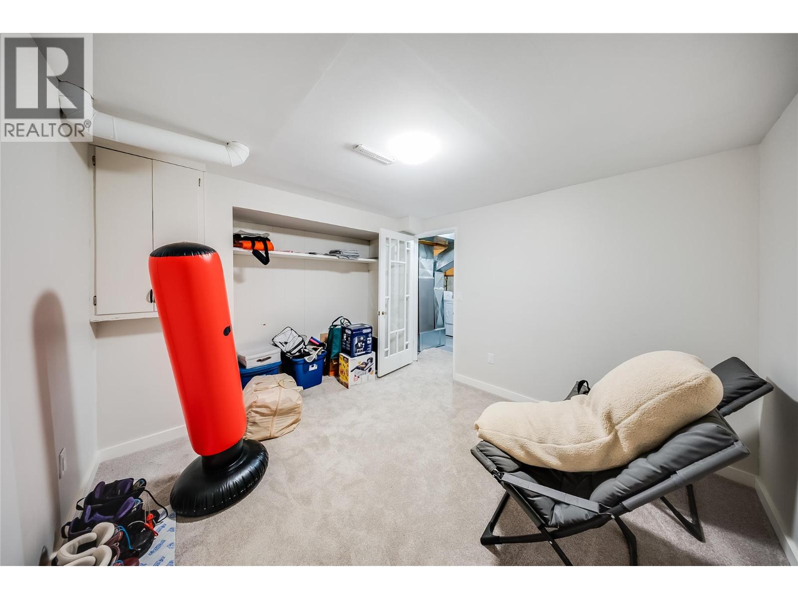 3307 LAUREL Crescent