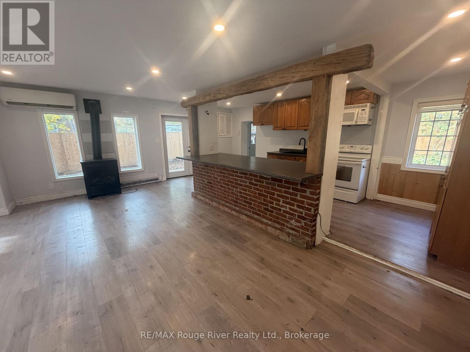 11 Edgewood Drive, Kawartha Lakes, Ontario  K0M 1N0 - Photo 12 - X14094544