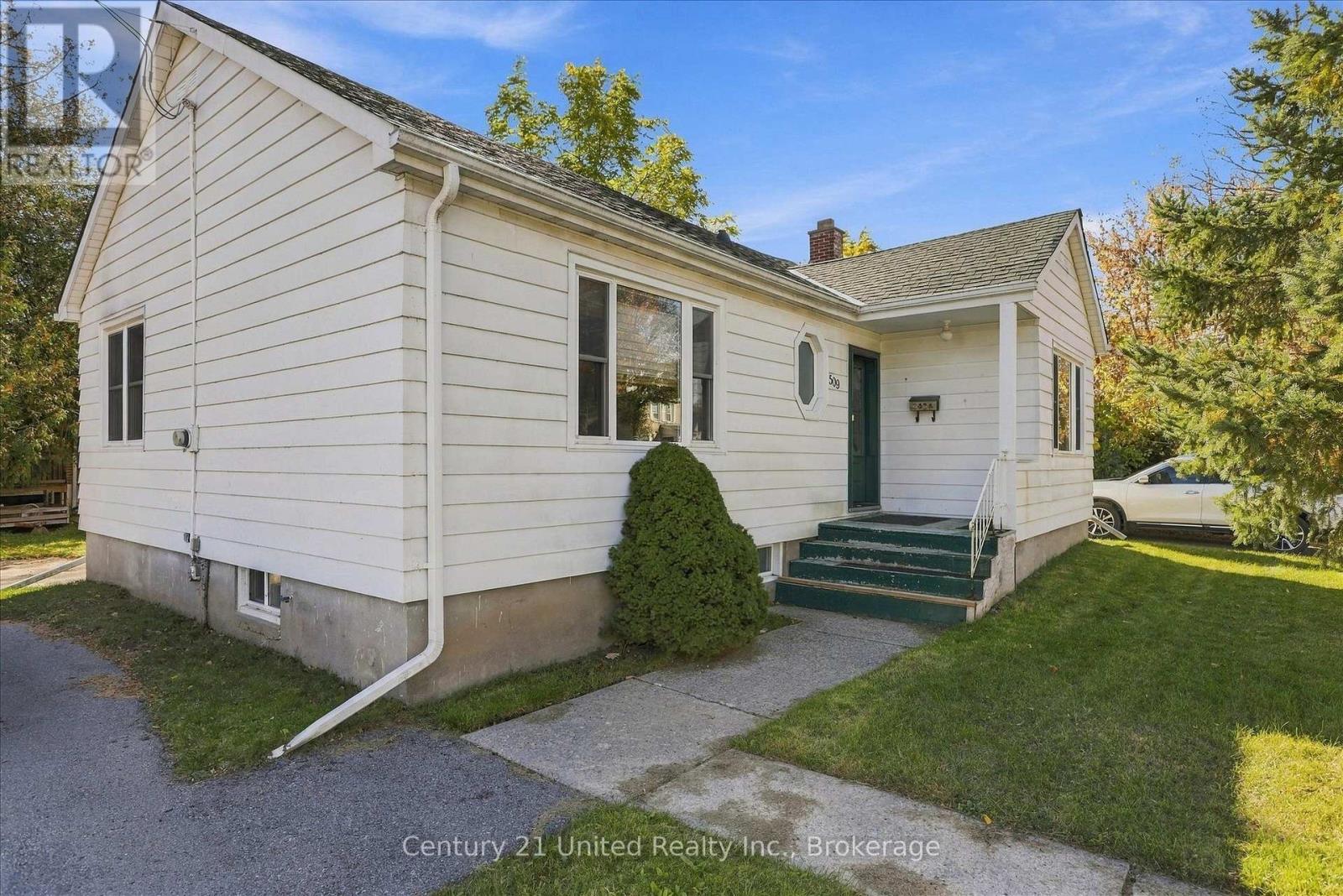 509 Bonaccord Street, Peterborough, Ontario  K9H 3A8 - Photo 4 - X14094604