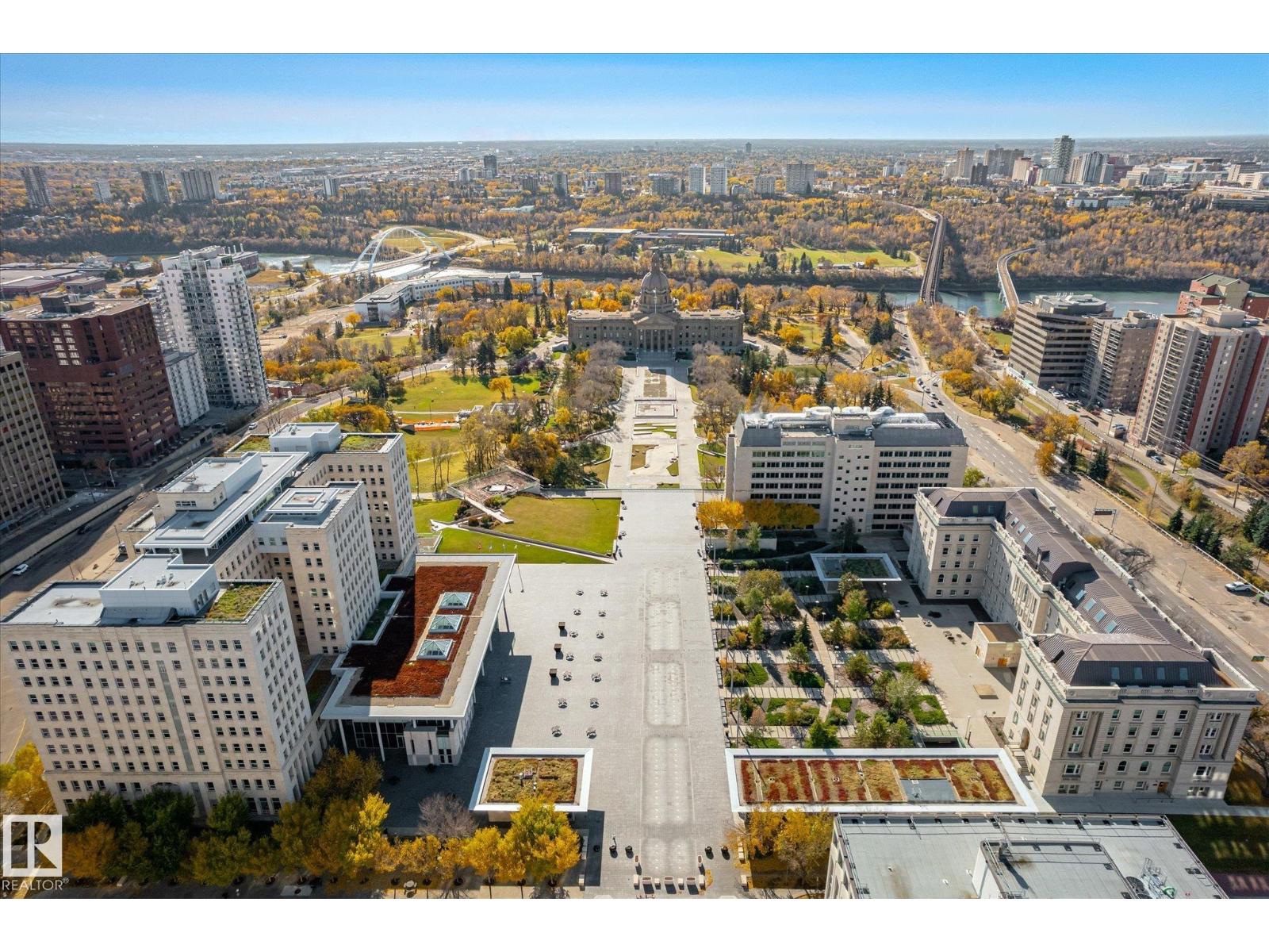 #403 10046 110 ST NW