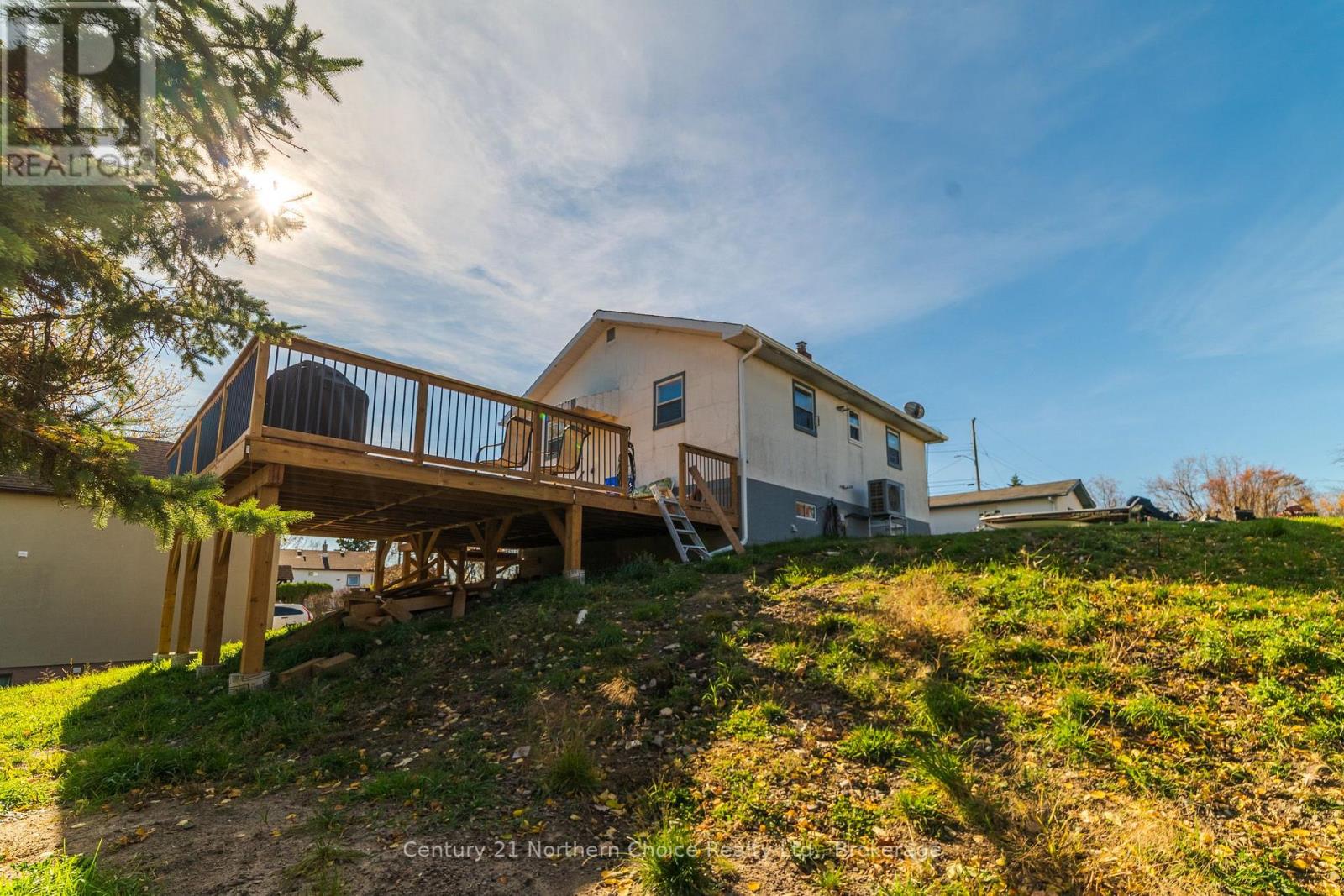 1038 1/2 Park Street, Kenora, Ontario  P9N 1C1 - Photo 29 - X14094450