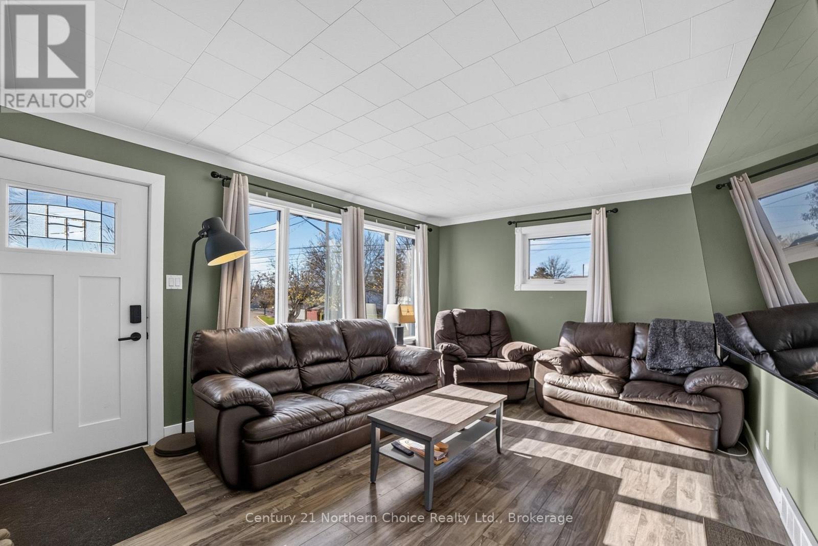 1038 1/2 Park Street, Kenora, Ontario  P9N 1C1 - Photo 7 - X14094450