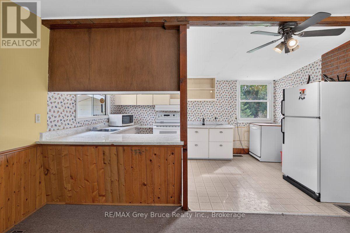 243 Mccullough Lake Drive, Chatsworth, Ontario  N0H 2V0 - Photo 24 - X14085222