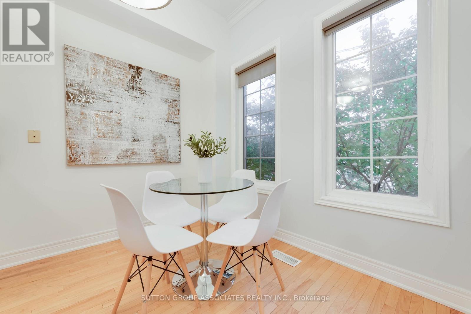 2b Alcina Avenue, Toronto, Ontario  M6G 2E8 - Photo 4 - C14094394
