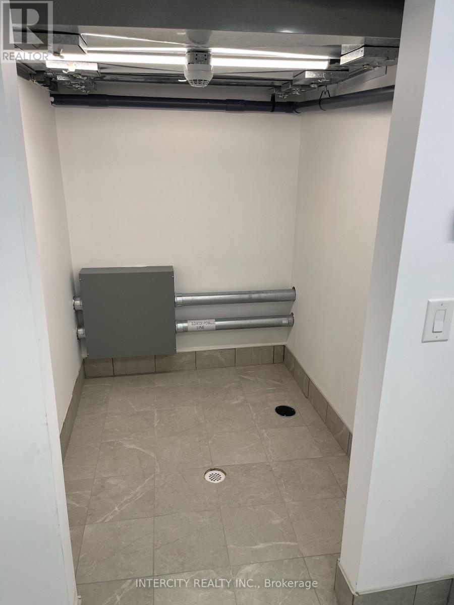 927 Queen Street W, Toronto, Ontario  M6J 1G5 - Photo 8 - C14094436