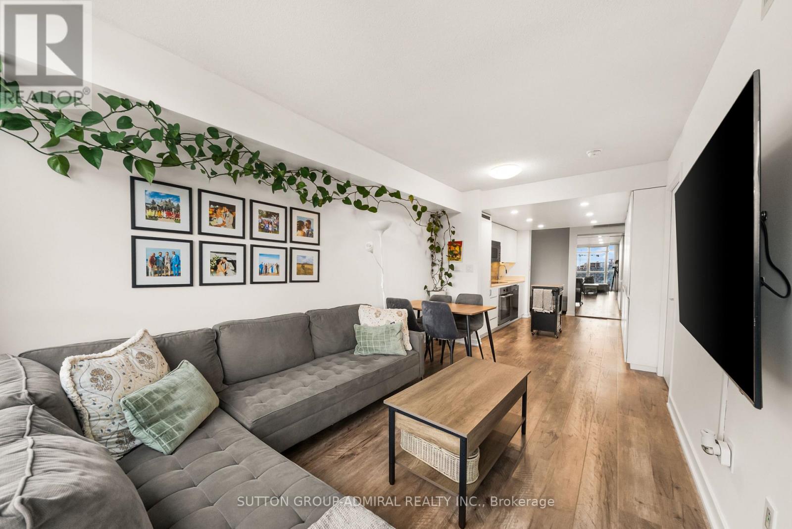 2012 - 15 Iceboat Terrace, Toronto, Ontario  M5V 4A5 - Photo 15 - C14094574