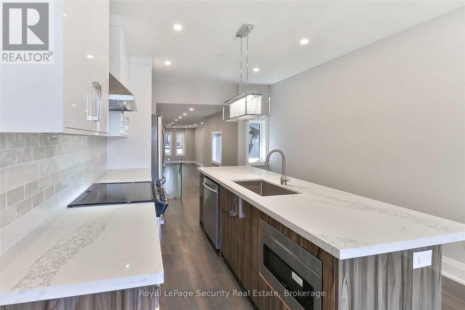 Main/ 2nd - 136 Markham Street, Toronto, Ontario  M6J 2G5 - Photo 15 - C14094638