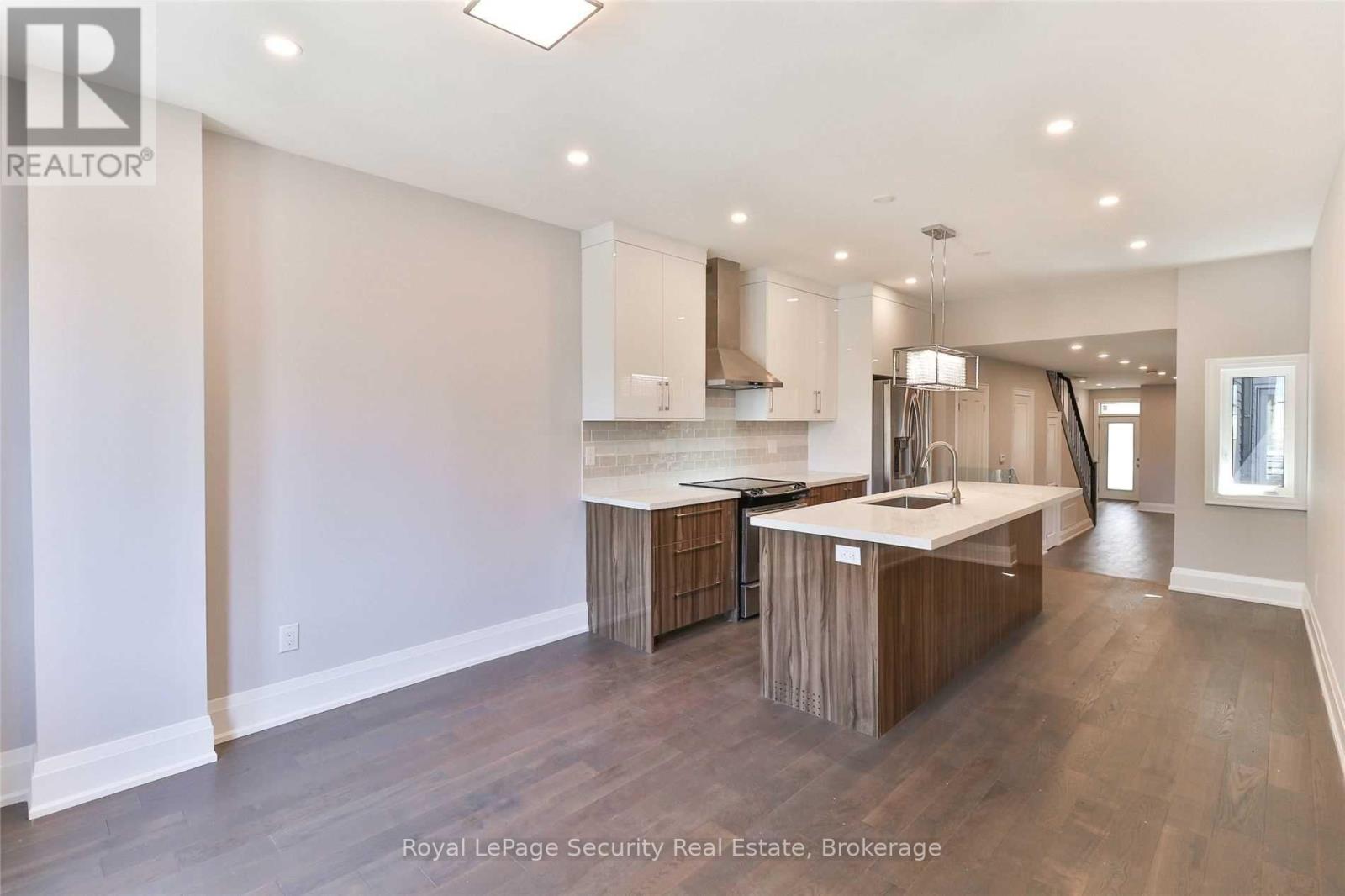 Main/ 2nd - 136 Markham Street, Toronto, Ontario  M6J 2G5 - Photo 17 - C14094638
