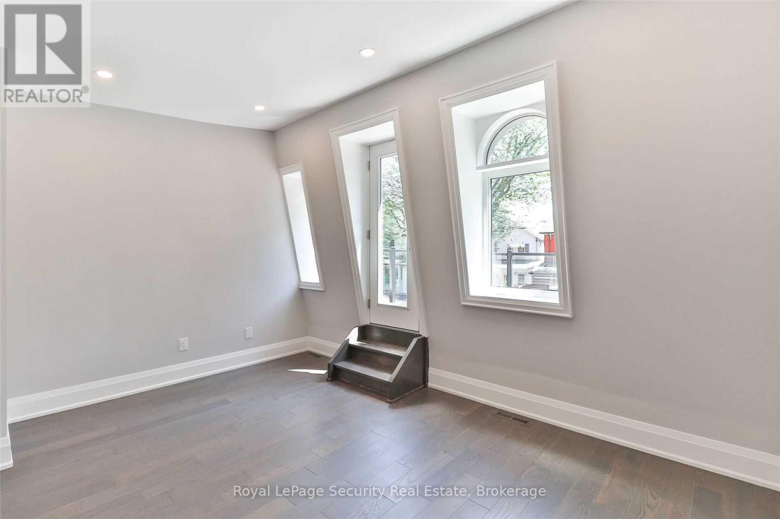 Main/ 2nd - 136 Markham Street, Toronto, Ontario  M6J 2G5 - Photo 22 - C14094638