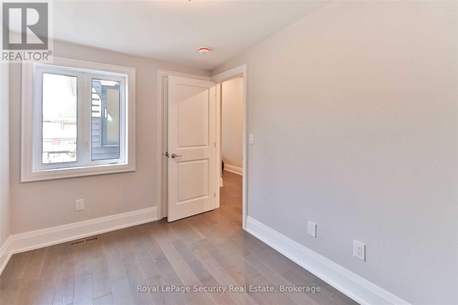Main/ 2nd - 136 Markham Street, Toronto, Ontario  M6J 2G5 - Photo 29 - C14094638