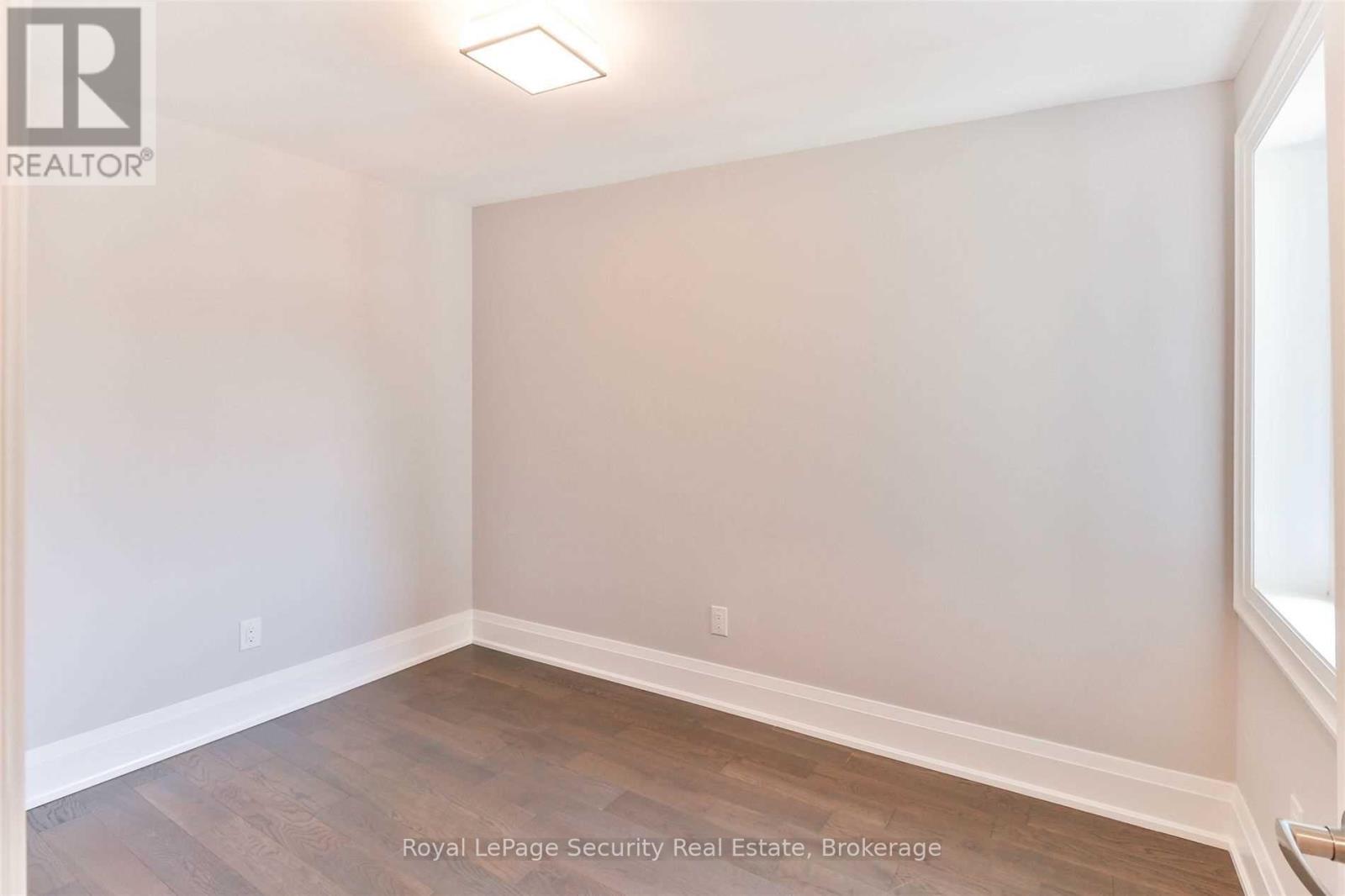 Main/ 2nd - 136 Markham Street, Toronto, Ontario  M6J 2G5 - Photo 30 - C14094638