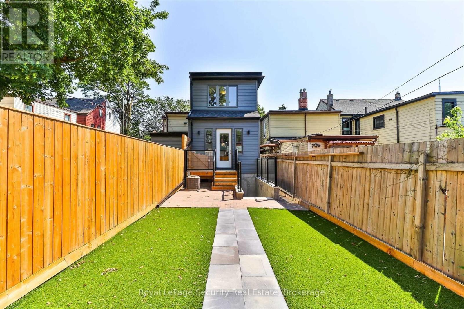 Main/ 2nd - 136 Markham Street, Toronto, Ontario  M6J 2G5 - Photo 35 - C14094638