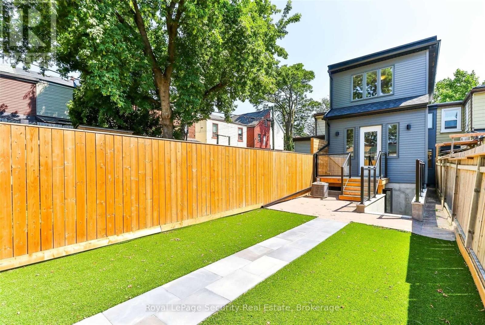 Main/ 2nd - 136 Markham Street, Toronto, Ontario  M6J 2G5 - Photo 36 - C14094638
