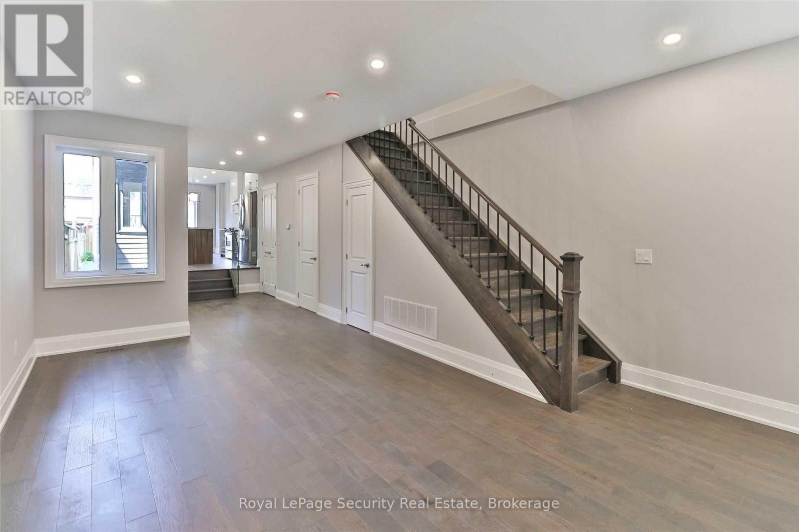 Main/ 2nd - 136 Markham Street, Toronto, Ontario  M6J 2G5 - Photo 7 - C14094638