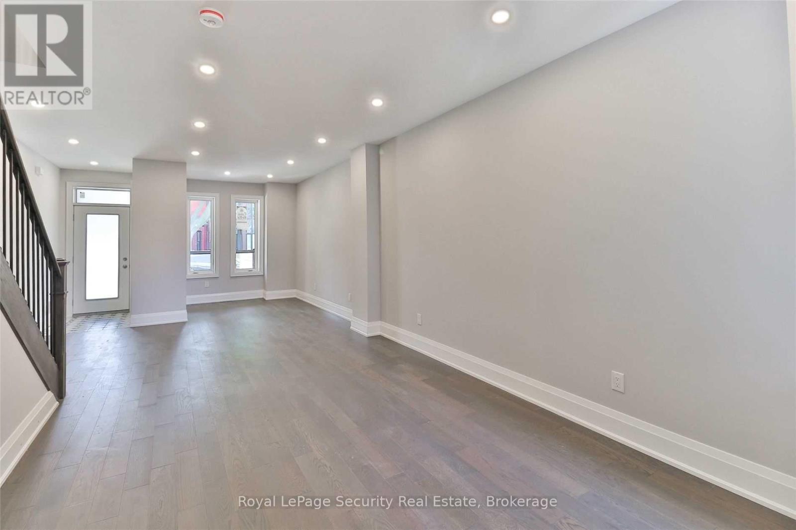 Main/ 2nd - 136 Markham Street, Toronto, Ontario  M6J 2G5 - Photo 8 - C14094638
