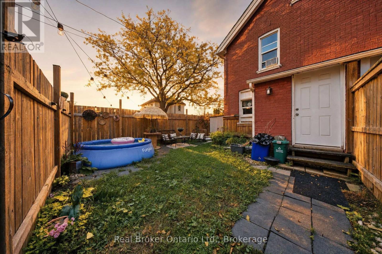 139 Superior Street, Brantford, Ontario  N3S 2L3 - Photo 20 - X14094608