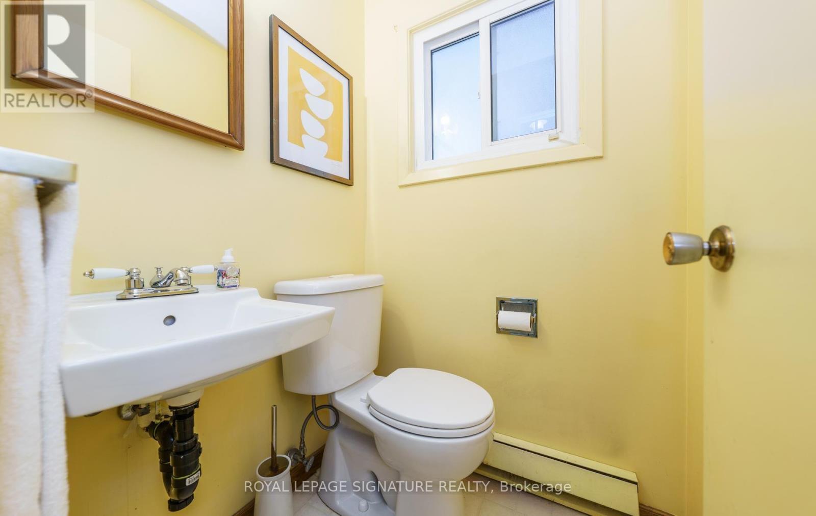 19 Castle Hill Drive, Toronto, Ontario  M1T 2Y2 - Photo 22 - E14094418