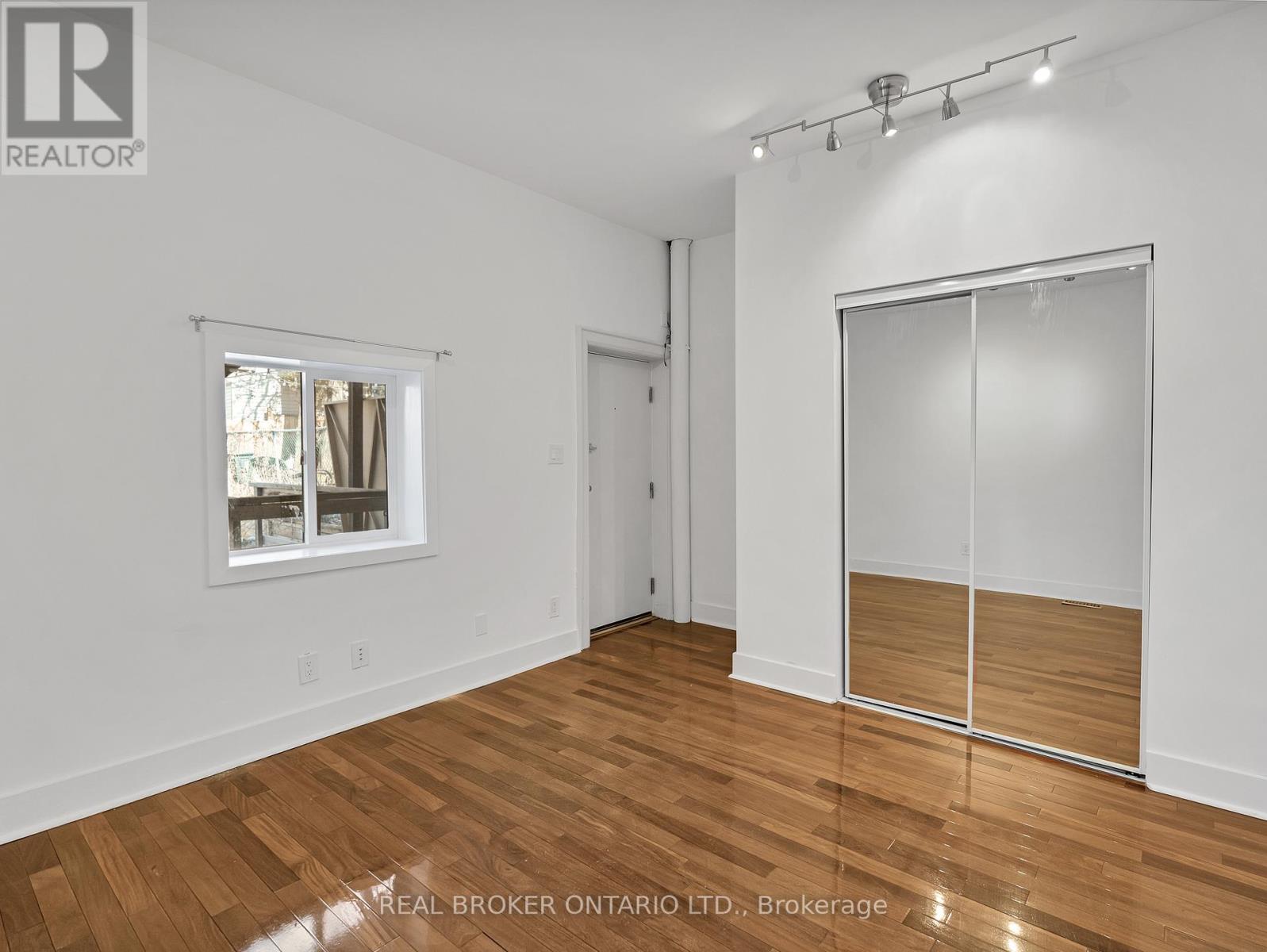 Main Fl - 1928 Gerrard Street E, Toronto, Ontario  M4L 2C1 - Photo 13 - E14094422