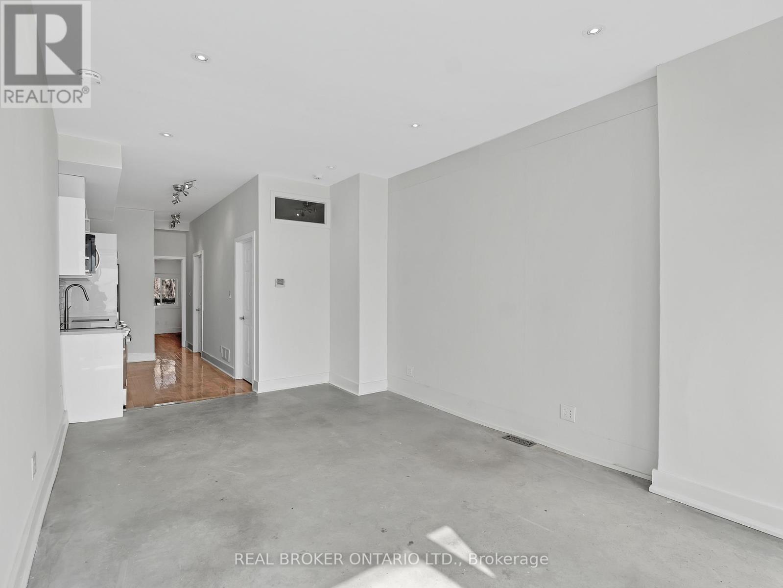 Main Fl - 1928 Gerrard Street E, Toronto, Ontario  M4L 2C1 - Photo 5 - E14094422