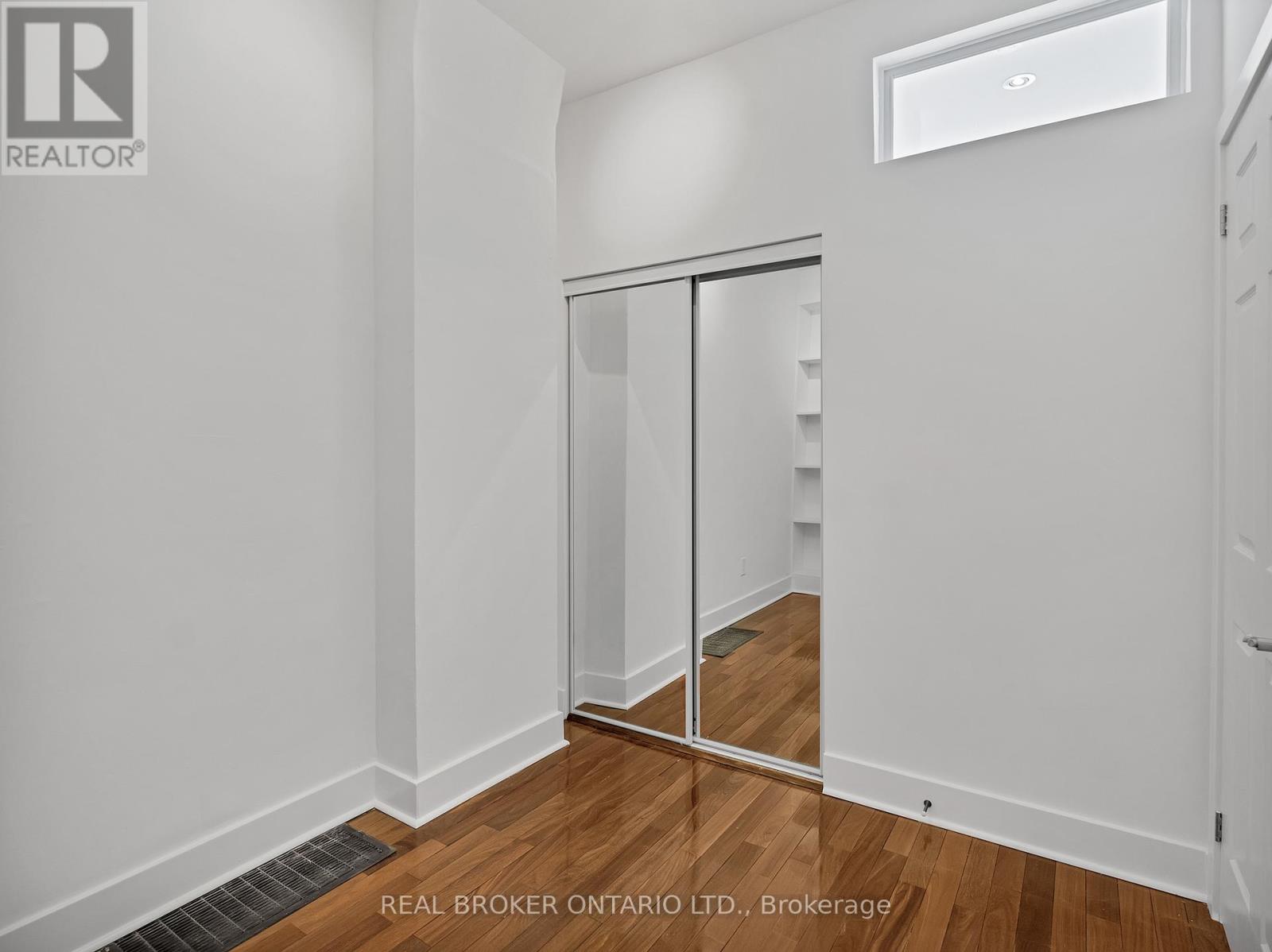 Main Fl - 1928 Gerrard Street E, Toronto, Ontario  M4L 2C1 - Photo 8 - E14094422